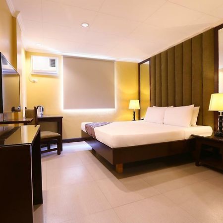 ליפה Hotel La Corona De Lipa מראה חיצוני תמונה