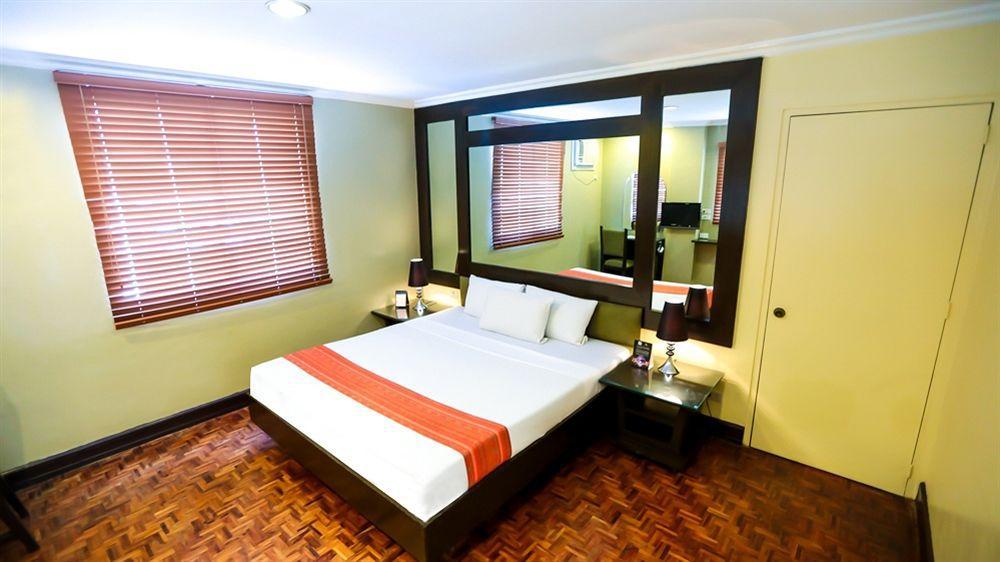 ליפה Hotel La Corona De Lipa מראה חיצוני תמונה