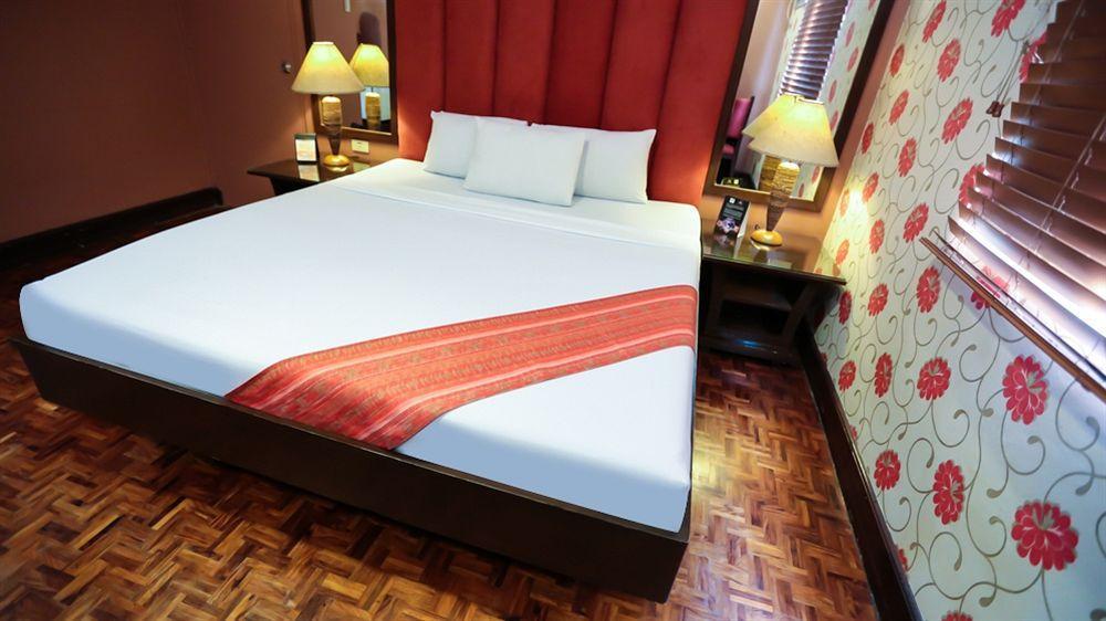 ליפה Hotel La Corona De Lipa מראה חיצוני תמונה