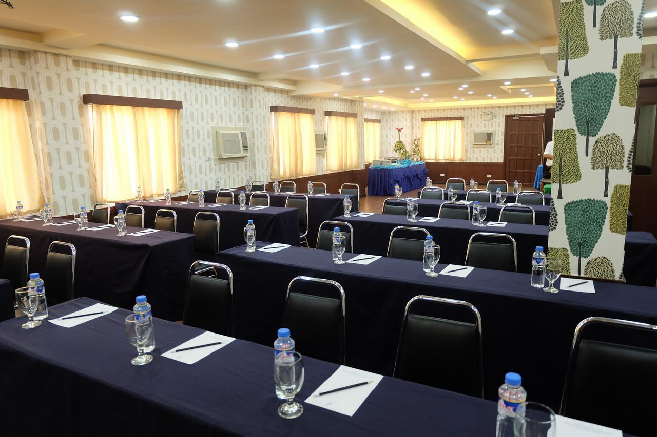 ליפה Hotel La Corona De Lipa מראה חיצוני תמונה