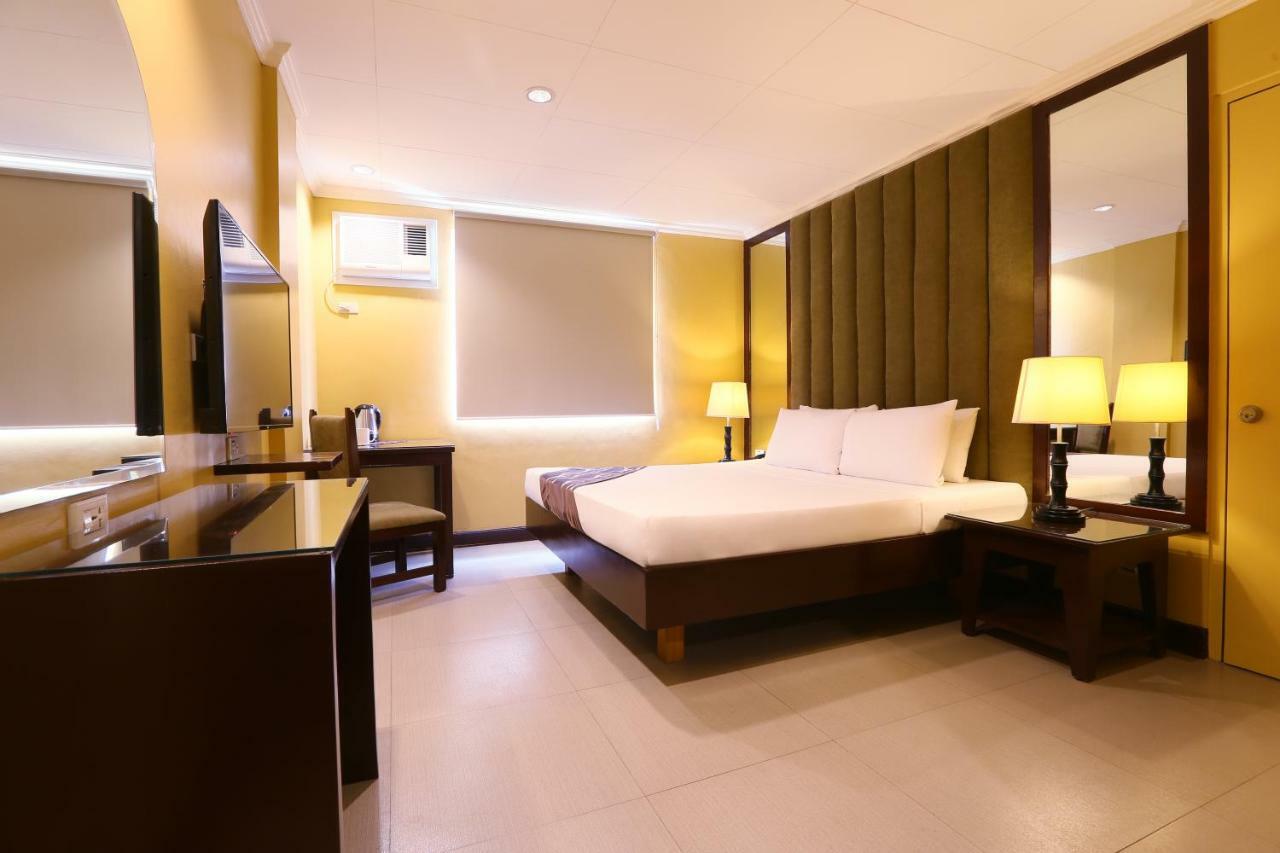 ליפה Hotel La Corona De Lipa מראה חיצוני תמונה