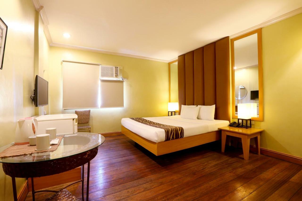 ליפה Hotel La Corona De Lipa מראה חיצוני תמונה