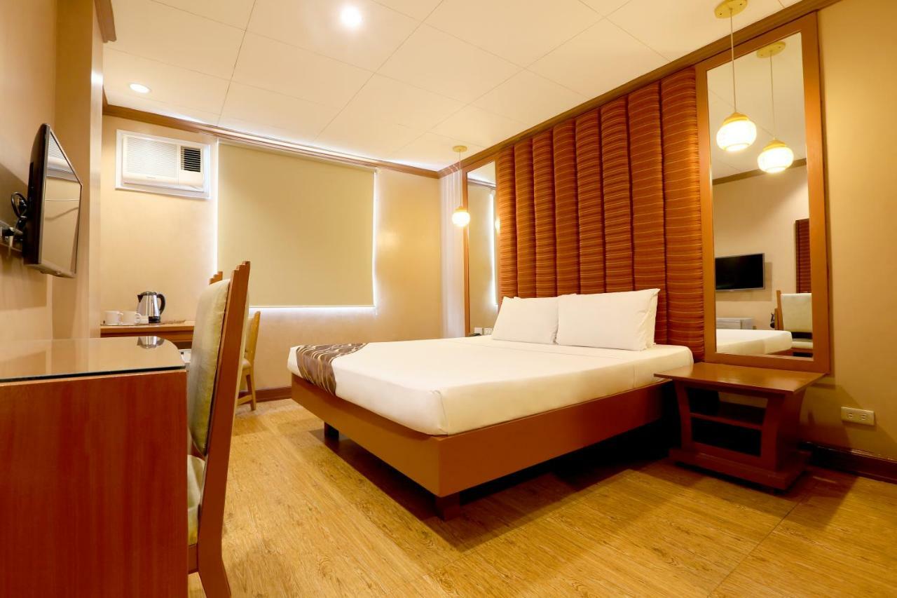 ליפה Hotel La Corona De Lipa מראה חיצוני תמונה